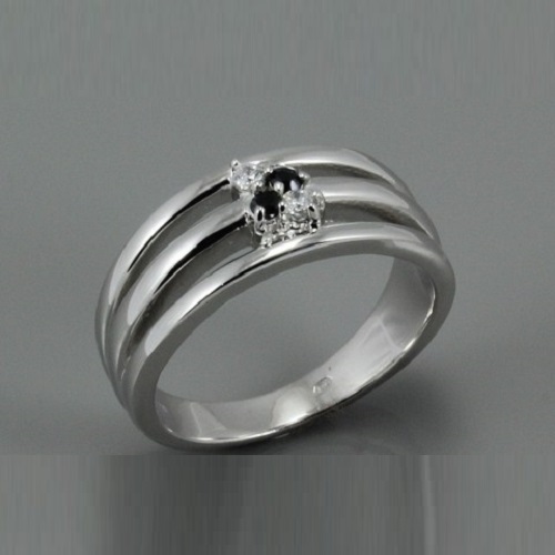 Dámský stříbrný prsten s černými a bílými zirkony 314AR847