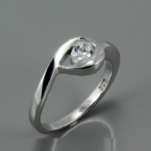 Dámský stříbrný prsten se zirkonem 314AR99