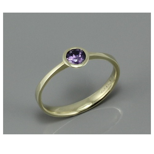 Dámský zlatý prsten s fialovým kamenem 1883